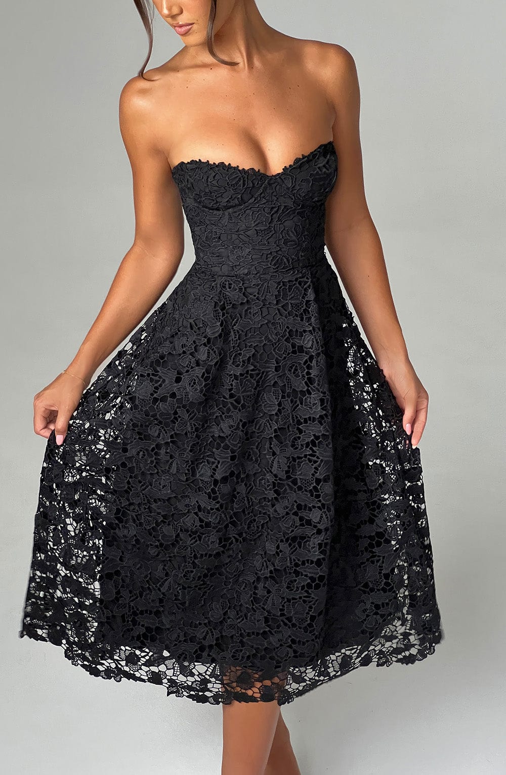 ishani-midi-dress-black-dress-babyboo-fashion-31216138223679